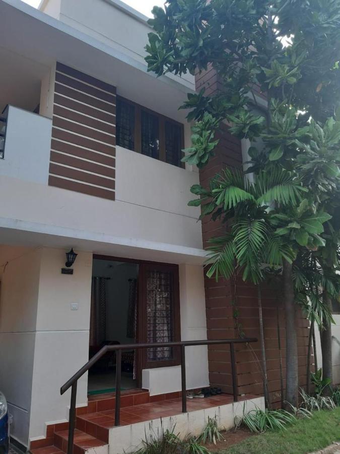 Barefootbay - Villa With Private Beach Access Chennai Exteriör bild